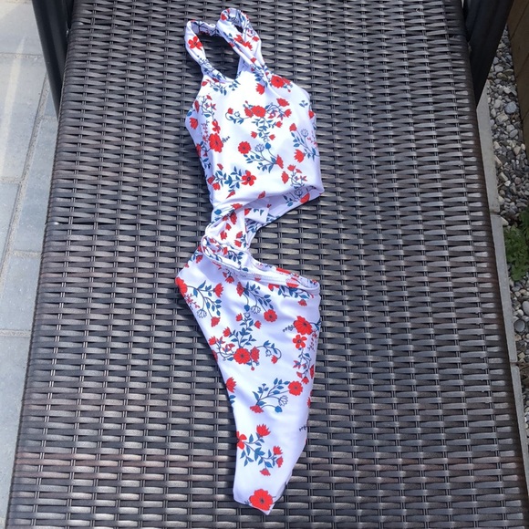 Brand New Never Worn Shein Bathing Suit - Picture 2 of 3